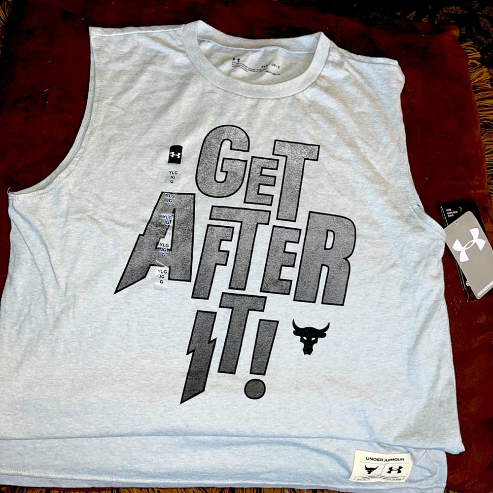 Under Armour sleeves Tshirt